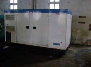 保定康明斯150kw大型柴油二手发电机组 保定康明斯150kw大型柴油二手发电机组